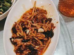 -辛香味烧鱼馆·非遗技艺·排骨红烧肉(光谷医药园店)