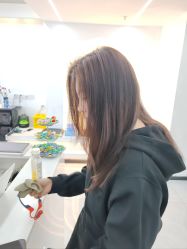 -V7 HAIR SALON