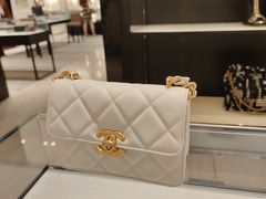 -Chanel(德基广场店)