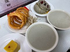 焦圈-老磁器口豆汁店(天坛店)
