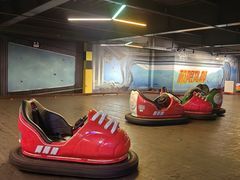 -极限PLAY运动娱乐新世界·团建派对潮玩休闲馆·室内蹦极高空游乐园