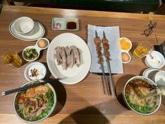 -贯贯吉·清真餐厅(浙江中路店)