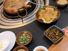 -阿山卓·野生菌火锅·纳西火塘烤肉