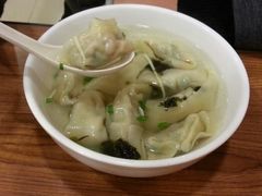 芹菜大馄饨-周素珍湖州大馄饨(直戒坛寺巷店)