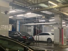 -奔驰北京极光星徽(四元桥店)