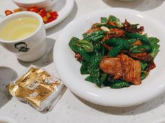 辣椒炒肉-江渔儿酸菜鱼(奥园广场金发购物中心店)