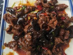 -八两八金·莱芜特色炒鸡(市南漳浦路店)