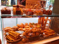 -巴黎贝甜(大宁国际商业广场店)