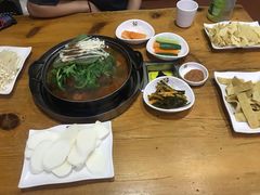 -喇喇排骨火锅·传统韩式脊骨汤(望京西园总店)