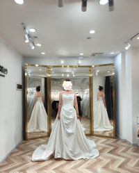 -予白婚纱礼服馆