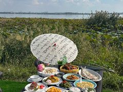 -七的湖·晚芳亭·阳澄湖农家菜·大闸蟹(莲花岛店)