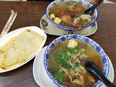 -叶新小吃店(来凤小区总店)