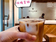 玫瑰拿铁-Legno.ita Coffee by Wood(襄阳南路店)