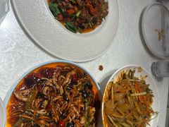-辣小妮de川菜馆(红旗Mall店)