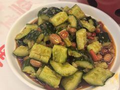 -堂瓦里·33年传统赣菜(第一街区店)