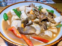 梨菇烧芋子-炊烟·山房菜