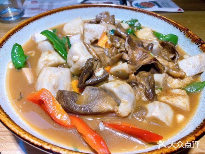 炊烟·山房菜梨菇烧芋子图片