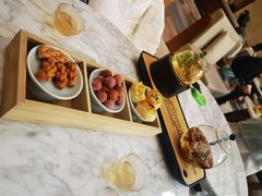 -Plush大堂酒廊(北京金融街威斯汀大酒店)