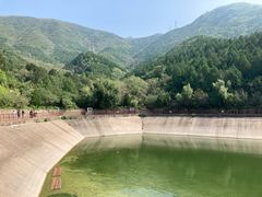 -蟒山国家森林公园天池停车场