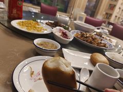 -金牌餐厅·天津菜·八珍豆腐·老爆三(瓷房子店)