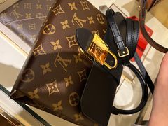 -LV路易威登(国际广场店)