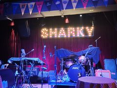 -鲨鱼美式餐厅酒吧Sharky