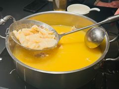 -鲜入唯煮·港式海鲜牛肉火锅(金宝街店)