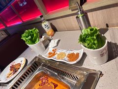 -芝小官毛肚火锅海鲜自助(苏州吴江区万宝店)
