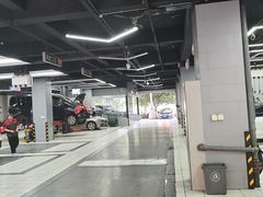 -哈贝卡汽车服务连锁(硕士路店)