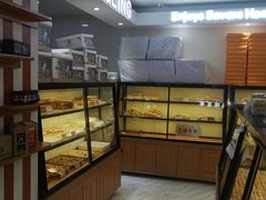 面包甜点陈列柜-起士林(荣安大街店)