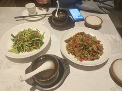 -鄱阳湖·江西小炒·瓦罐煨汤(五道口店)