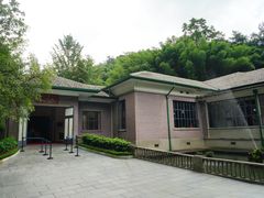 -滴水洞景区