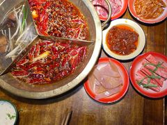 -叁口煮市井老火锅(春熙路店)