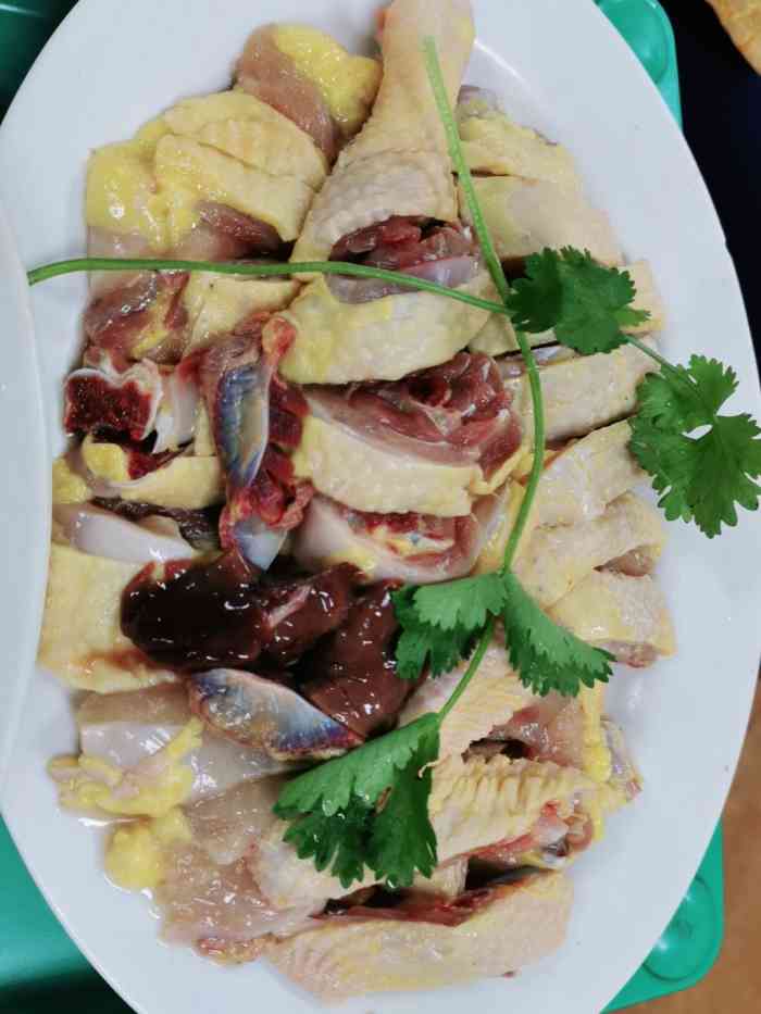 正宗阳山农家鸡煲-"朋友吃过觉得好吃带过来的店,地方比较隐蔽.