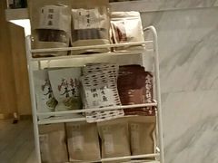 -蓉李记成都名小吃(罗湖火车站店)