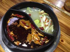 -灌县老妈砂锅串串香(万科红生活广场店)