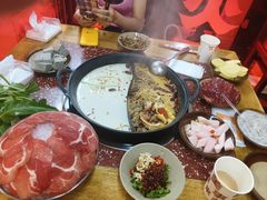 -赵美丽·重庆社区火锅·直营店(火车东站·中豪国际店)