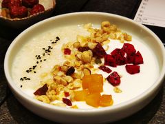 金桃酸奶-丝路金桃·新疆菜(徐汇店)