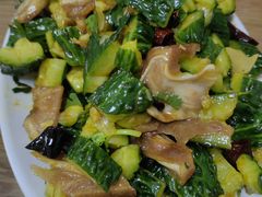 猪头肉拍黄瓜-开封灌汤包子铺(尚志大街店)