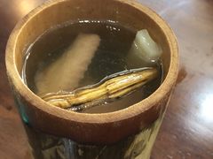 -胡须哥网红竹筒菜