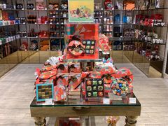 零售区-VENCHI 闻绮(北京国贸商城店)