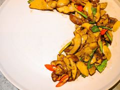 -半山腰·云南菜(侨福芳草地店)