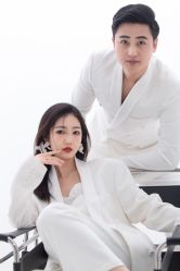 -唯一旅拍·颂当代影像艺术中心(上城店)