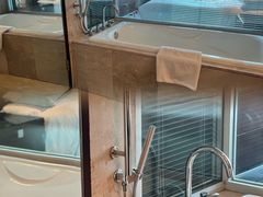 -上海龙之梦万丽酒店