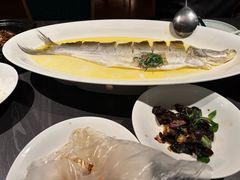鸡汁葱油蒸大湖白鱼-湖里春风·淮扬菜(丽泽天街店)