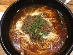 -万记麻辣烫国展总店
