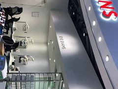 -JINS(上海宏伊国际广场店)