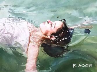 游泳女孩水彩画真的很美～