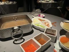 -左庭右院鲜牛肉火锅黑金店(陆家嘴中心店)