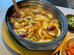-半山腰·云南菜(侨福芳草地店)